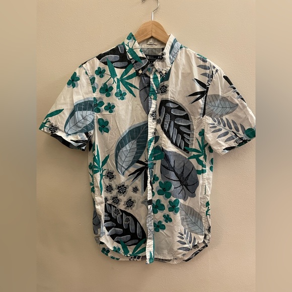 Reyn Spooner Mens Shortsleeve Buttondown - Picture 4 of 4